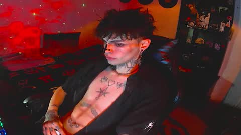   online show from October 2025 04:24:01 AM