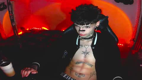   online show from December 2025 05:24:01 AM