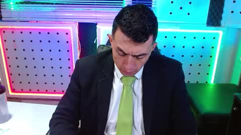 DARKO0717 online show from February 2026 12:17:01 PM