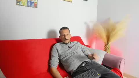 Snapshot of darkromancexx chatting on July 2026 03:33:02 AM Jhon y Lucy online show from July 2026 03:33:02 AM