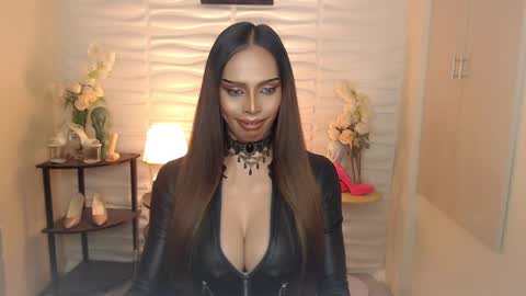 HAPPY BIRTHDAY MISTRESS MADRIANA online show from December 2024 07:33:01 PM