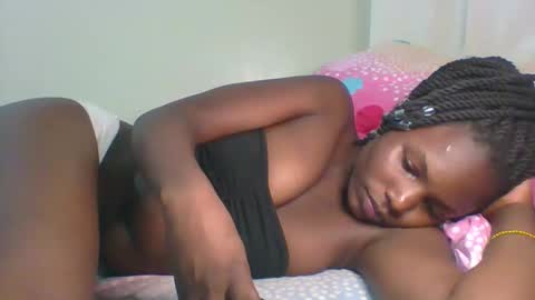 Snapshot of darling_dreamer2 chatting on May 2026 06:31:02 PM darling_dreamer2 online show from May 2026 06:31:02 PM