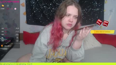 Snapshot of darling_tony18 chatting on December 2024 11:42:02 PM darling_tony18 online show from December 2024 11:42:02 PM