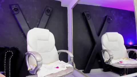 Darling online show from February 2025 06:32:02 PM