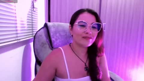 Darling online show from May 2026 01:36:02 AM
