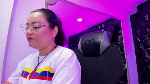 Snapshot of darlingbdsm_ chatting on July 2026 01:37:01 PM Darling online show from July 2026 01:37:01 PM