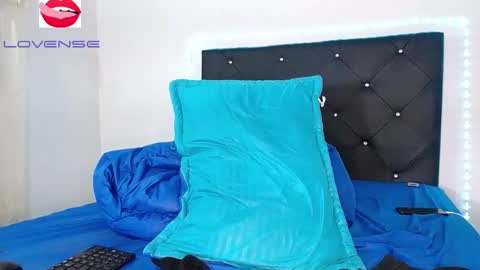 louis davila online show from January 2025 01:35:01 AM