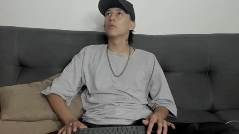 darsel_night online show from December 2025 08:25:01 PM