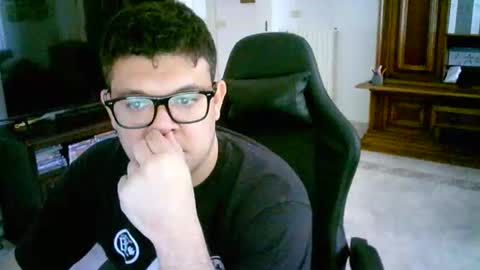 dartvader95 online show from May 2026 08:45:01 AM