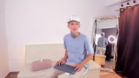 darwin_stark online show from June 2026 06:40:01 AM