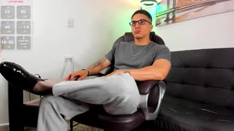 Dash online show from December 2025 01:05:01 PM