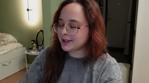 dashaprivet online show from November 2025 06:06:02 PM