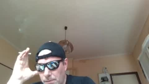 Snapshot of dauer1982 chatting on June 2026 06:15:02 AM dauer1982 online show from June 2026 06:15:02 AM
