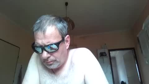 Snapshot of dauer1982 chatting on July 2026 12:29:02 PM dauer1982 online show from July 2026 12:29:02 PM