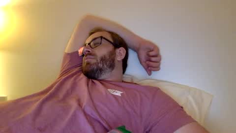 Snapshot of dav_luv4u chatting on March 2026 04:01:02 AM dav_luv4u online show from March 2026 04:01:02 AM