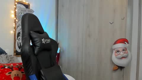 DAVE MAX online show from December 2024 03:11:02 PM