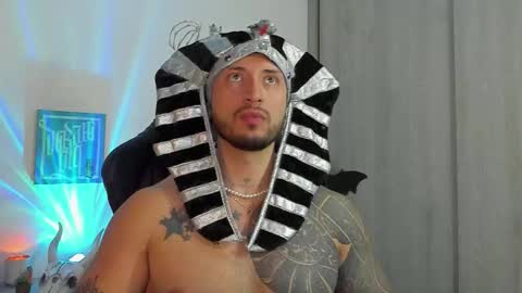 DAVE MAX online show from October 2025 11:50:04 PM