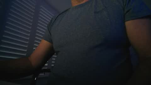 davesu12345 online show from February 2026 07:23:01 AM