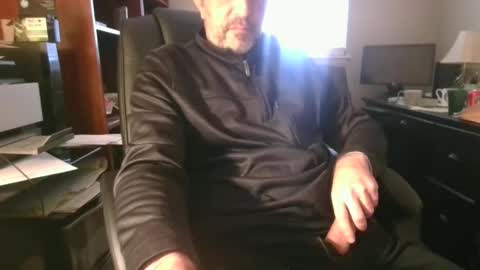 Snapshot of davethebooky chatting on December 2025 09:20:01 PM Dave online show from December 2025 09:20:01 PM