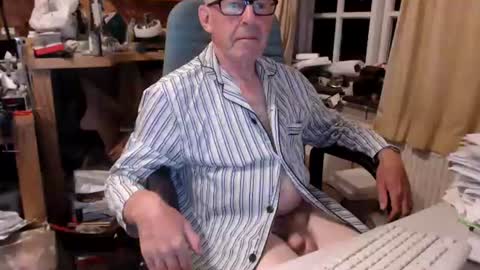 Snapshot of david89853 chatting on July 2026 10:27:01 PM David online show from July 2026 10:27:01 PM