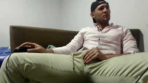 Snapshot of david_hot12 chatting on December 2024 02:25:02 AM david online show from December 2024 02:25:02 AM