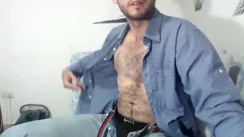 Snapshot of david_hot12 chatting on February 2025 04:04:01 AM david online show from February 2025 04:04:01 AM