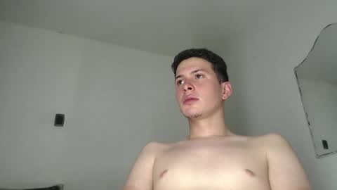 Snapshot of david_hot12 chatting on May 2026 02:40:01 AM david online show from May 2026 02:40:01 AM