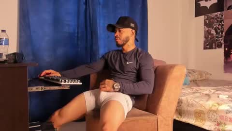 Davide online show from February 2026 12:15:02 PM