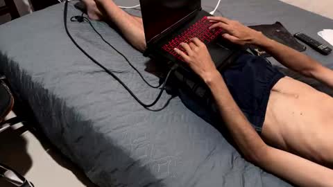 Snapshot of davidphantom99 chatting on February 2026 03:13:01 AM davidphantom99 online show from February 2026 03:13:01 AM