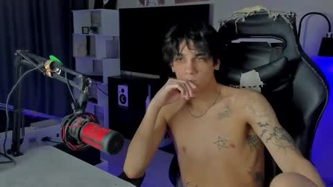 davis online show from December 2025 12:47:02 PM