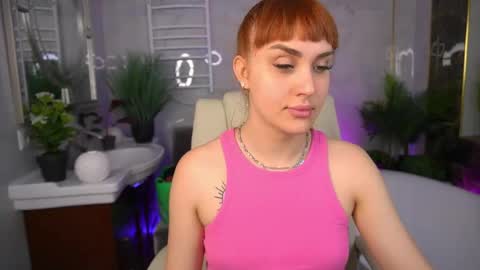 Snapshot of dawngwin chatting on May 2026 06:10:02 AM DawnGwin Sasha online show from May 2026 06:10:02 AM