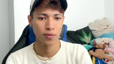 Snapshot of daxonreyy_ chatting on February 2026 04:39:02 PM Daxon online show from February 2026 04:39:02 PM