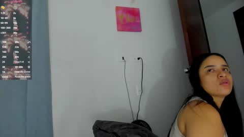Snapshot of dayhanshelby chatting on January 2025 09:39:01 AM nice too meet you i m alison online show from January 2025 09:39:01 AM