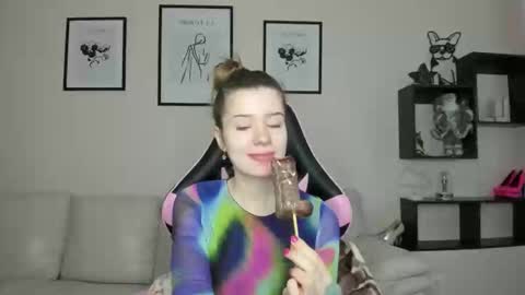 dazdrasmigdasue online show from January 2025 03:25:01 PM