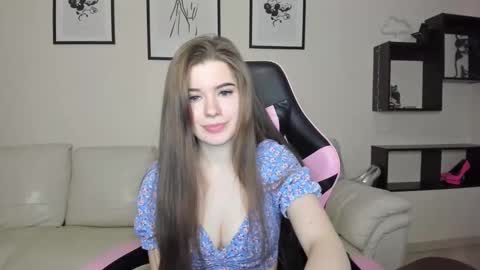 dazdrasmigdasue online show from February 2025 04:03:02 PM