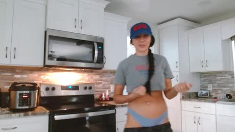 Dazey online show from October 2025 03:07:01 PM