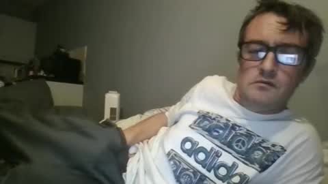 Dazzill online show from October 2025 08:53:02 PM