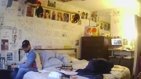 dbeamon92 online show from January 2026 08:07:01 PM