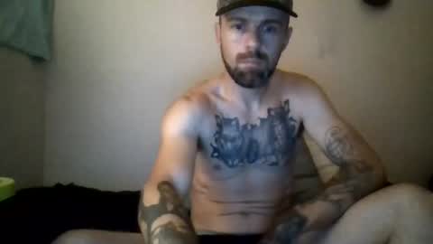Snapshot of dcrim909 chatting on July 2026 07:04:01 AM Hungmoose69 online show from July 2026 07:04:01 AM