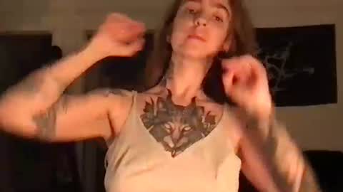 Snapshot of deadred___ chatting on December 2025 02:27:01 AM Jori online show from December 2025 02:27:01 AM