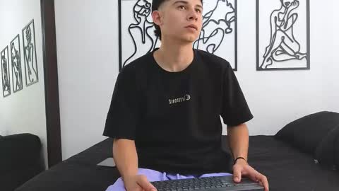 Snapshot of deam_broowm chatting on February 2025 06:34:02 PM Andres online show from February 2025 06:34:02 PM