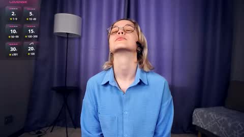 Snapshot of deannmaslen chatting on September 2025 06:25:02 AM Charlie 18yo online show from September 2025 06:25:02 AM