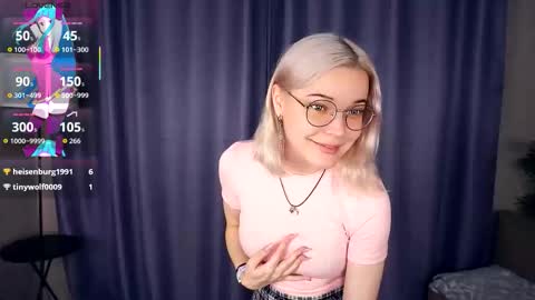 Snapshot of deannmaslen chatting on November 2025 05:17:01 AM Charlie 18yo online show from November 2025 05:17:01 AM