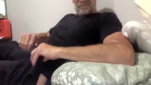 deanofflove221000 online show from December 2025 01:33:02 AM