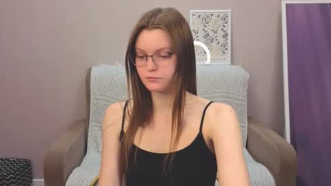 Jessica online show from December 2025 10:57:01 AM