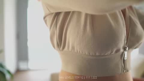 NINA   30OFF online show from November 2025 12:15:01 PM