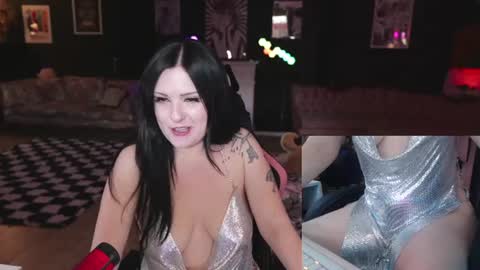 Snapshot of dearxfawncosplayx chatting on June 2026 11:38:02 PM Dear Fawn online show from June 2026 11:38:02 PM