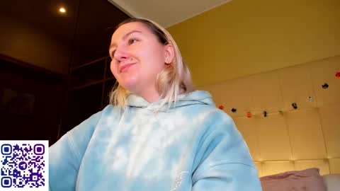 Debbie Mon Tue Fri Sun Sat GMT 3 1000am - 0400pm  online show from November 2025 05:13:01 PM