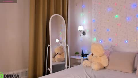 Jennifer online show from December 2025 11:34:02 PM