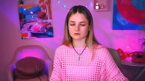 Snapshot of deboralarson chatting on December 2024 07:25:02 AM Debora online show from December 2024 07:25:02 AM